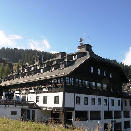 Alpenhotel Marcius Sonnenalpe Nassfeld Exterior foto