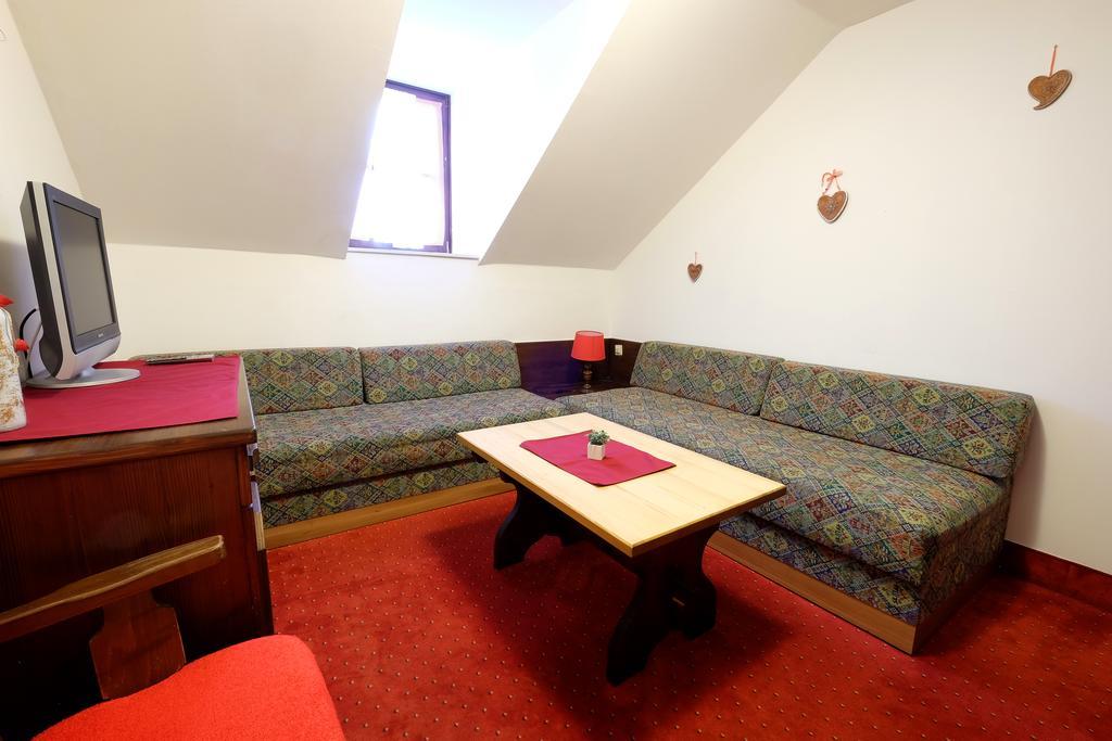 Alpenhotel Marcius Sonnenalpe Nassfeld Habitación foto